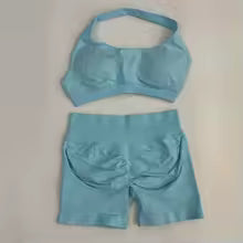 Premium Nahtloses Yoga Set - Sport-BH mit Halter & Scrunch Shorts